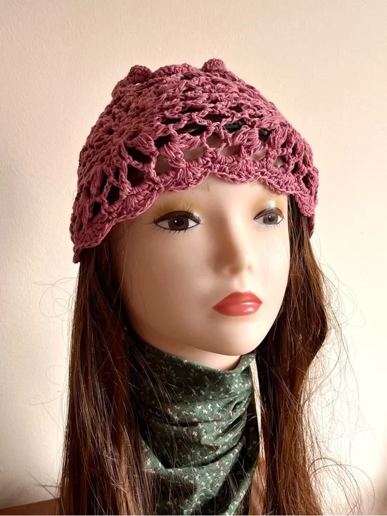 Handmade Crochet Ponytail Beanie in Dusty Rose - Picture 4 of 4